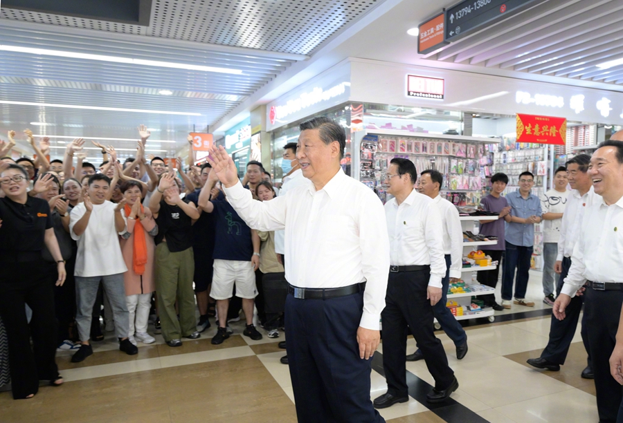 习近平在浙江金华市考察调研